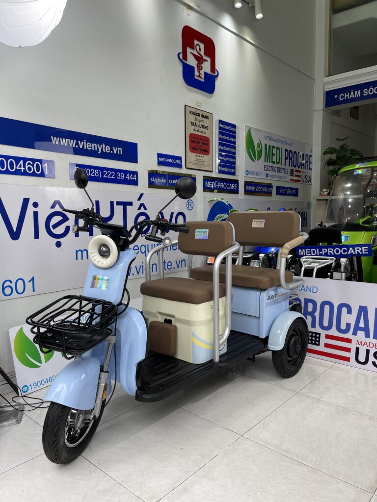 XE ĐIỆN 3 BÁNH MEDI-PROCARE EST705